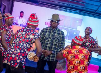 Str8up Fire! Str8up Hip-hop Sideh Kai Preview Throwdown With Illbliss was lit