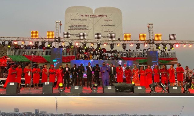 Mammoth Crowd Thrilled at Plateau Interdenominational Unity Christmas Carol