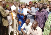 Comr. Chuwang Yakubu Mango Dumps PDP, Joins APC in Chugwi Ward, Jos South LGA